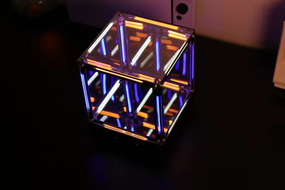 4D Infinity Mirror Desk Light
